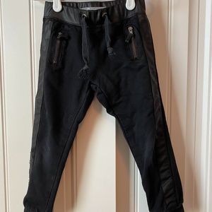 TRACTR Cropped Joggers